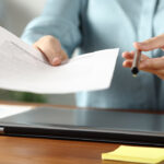 Arbeitgeber darf Gehalt nicht vorenthalten