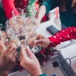 Weihnachtsfeier im Job: Was Arbeitnehmer wissen sollten!